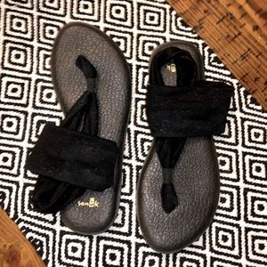 Sanuk yoga mat cushioned sandals!